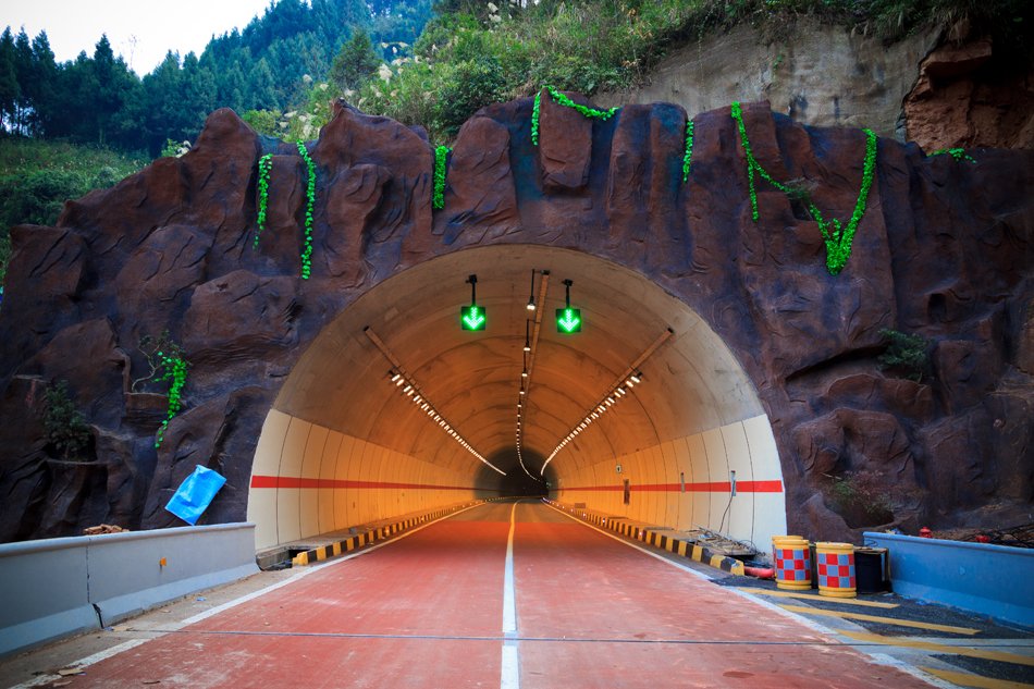 贵州盘县英（武）至大（山）公路